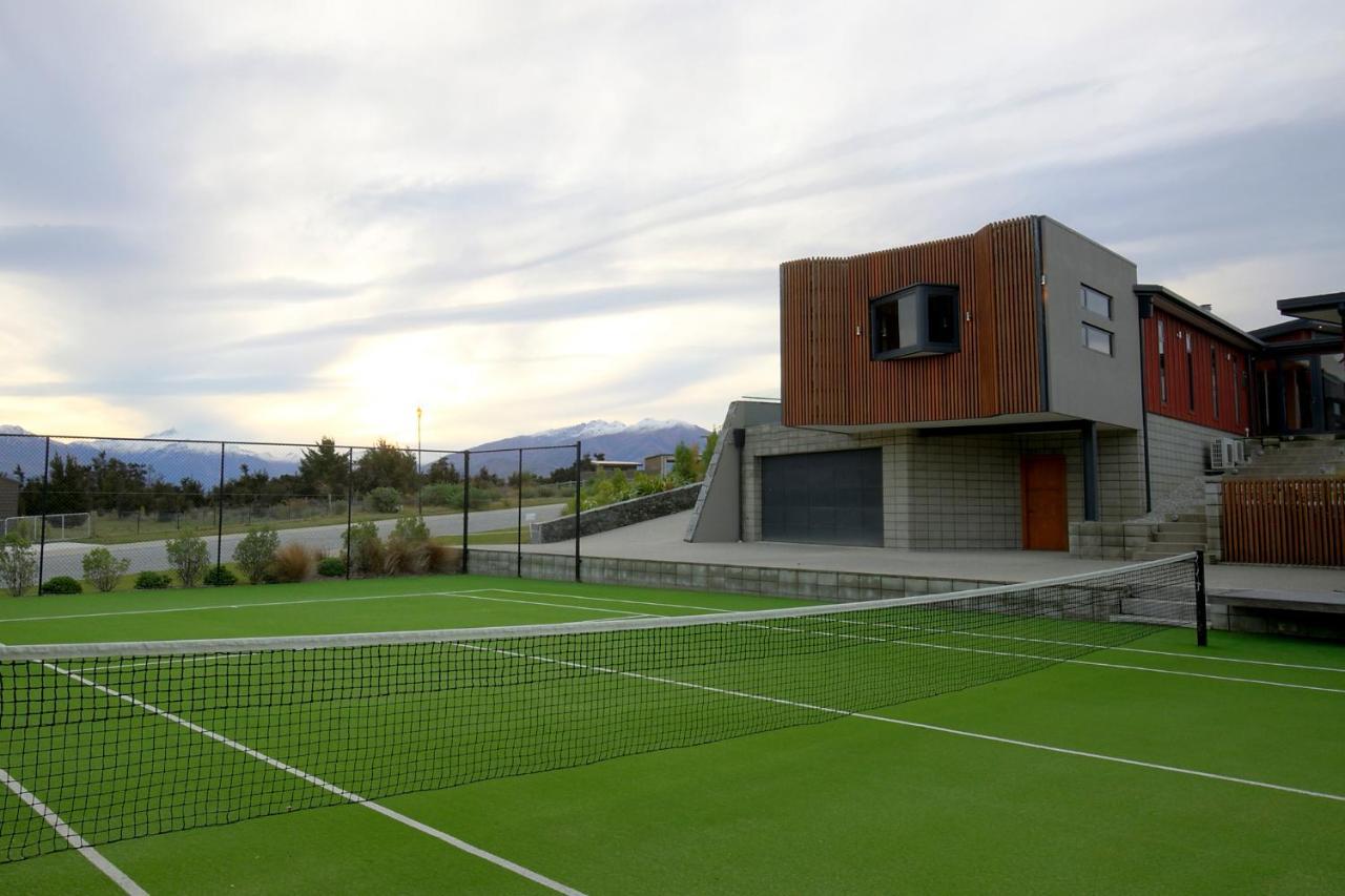 Mt Gold Retreat - Sleeps 8 - Spa Pool - Tennis Court Wanaka Exterior photo